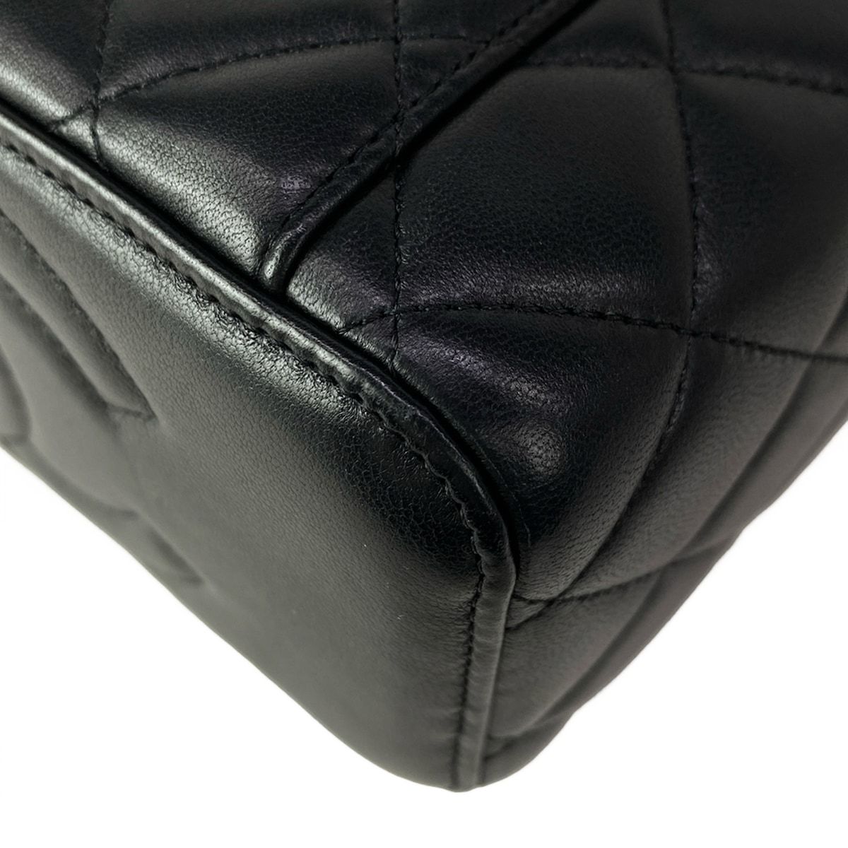Chanel Vanity Bag Case Quilted Black 2-Way Chain Shoulder So with Mirror — view 8