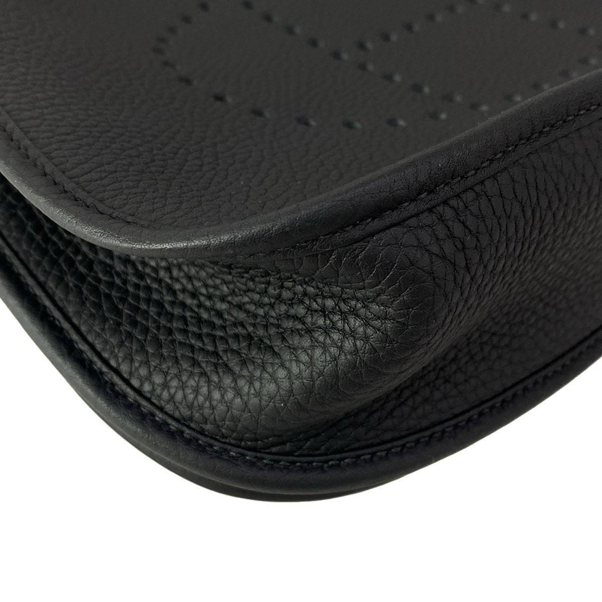 Hermes Shoulder Bag Evelyne 3 III PM Black — view 7