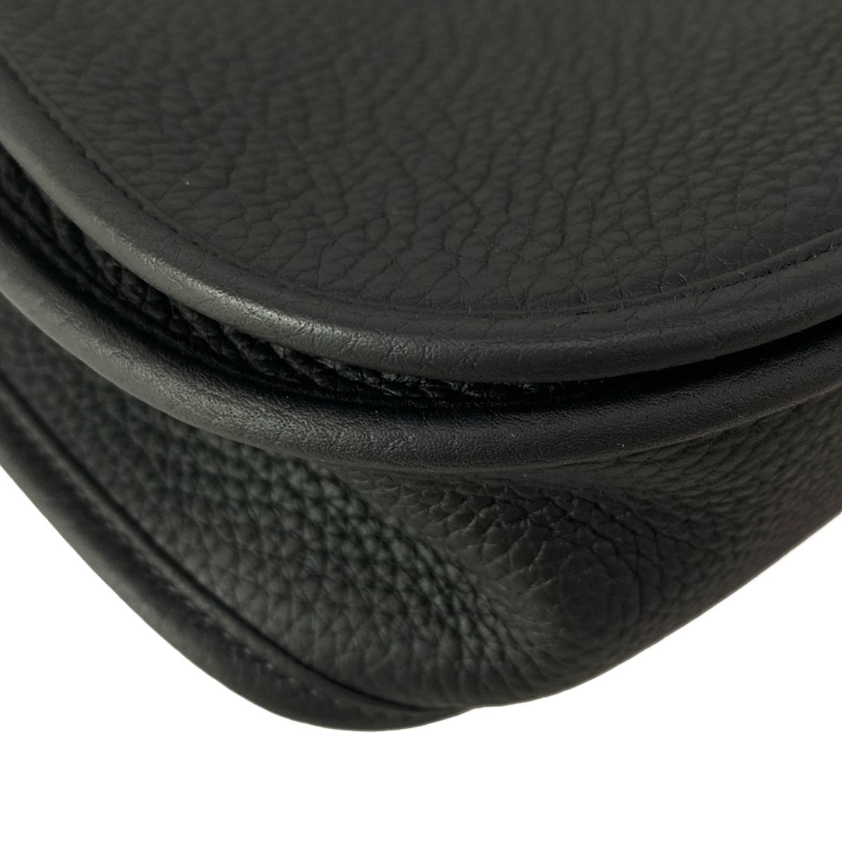 Hermes Shoulder Bag Evelyne 3 III PM Black — view 9