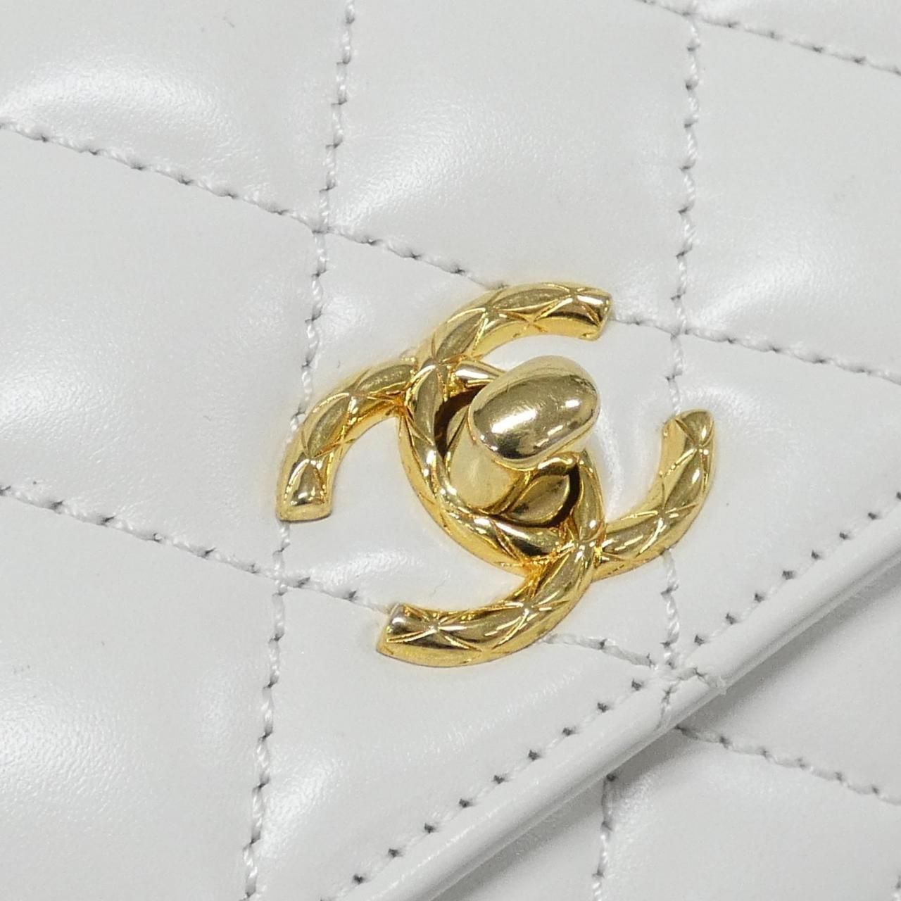 Chanel Bag Handbag White — view 5