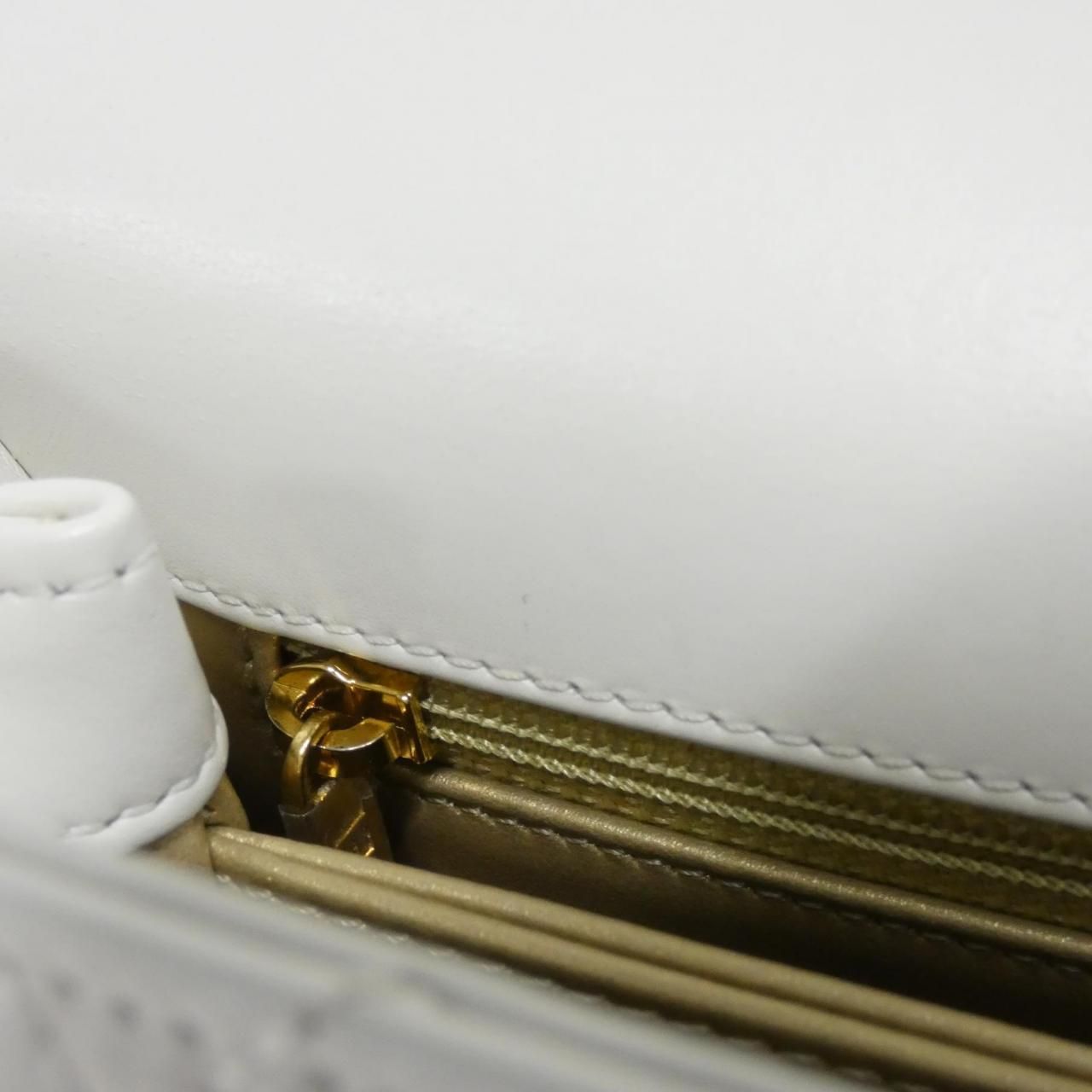 Chanel Bag Handbag White — view 8