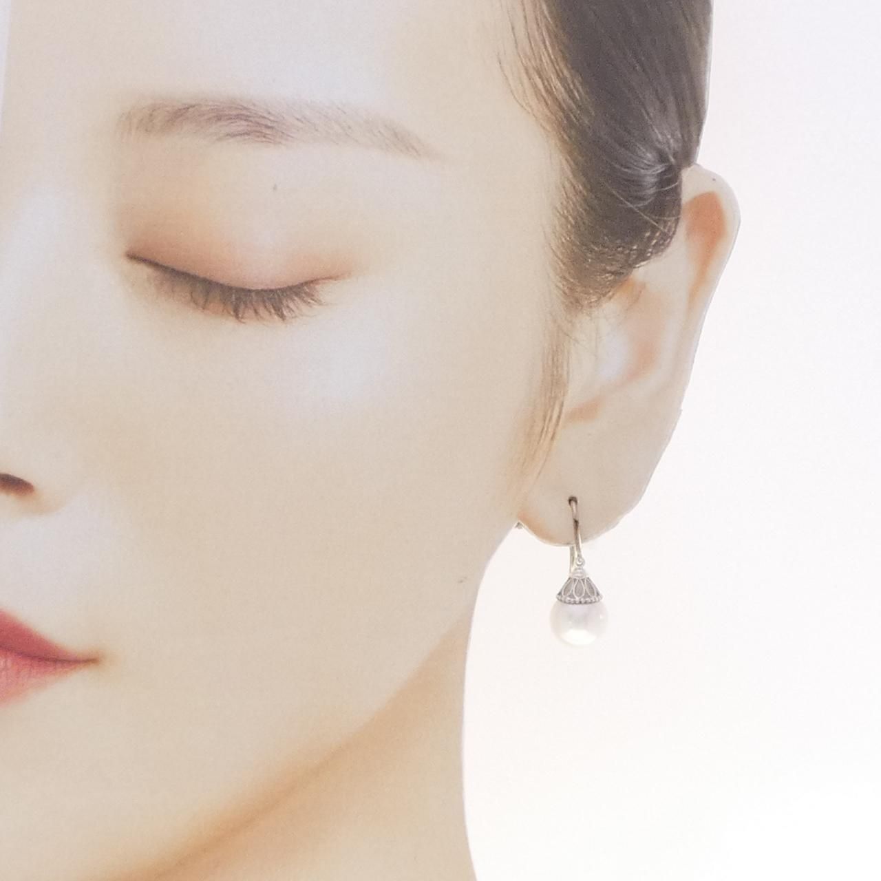Tiffany & Co Fresh Water Pearl Earrings 9.9 mm — view 4