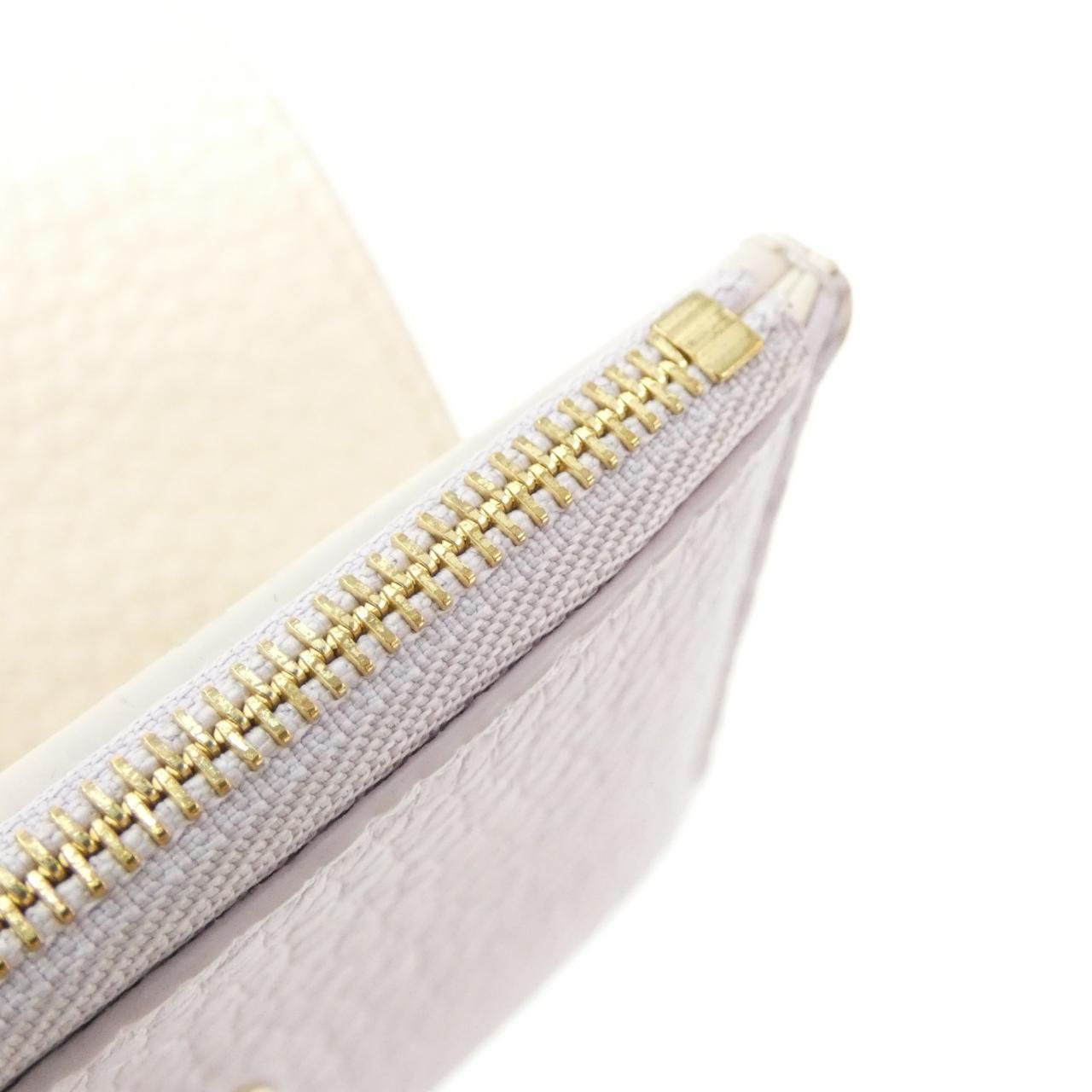 Louis Vuitton Portefeuille Capucines XS Wallet — view 8