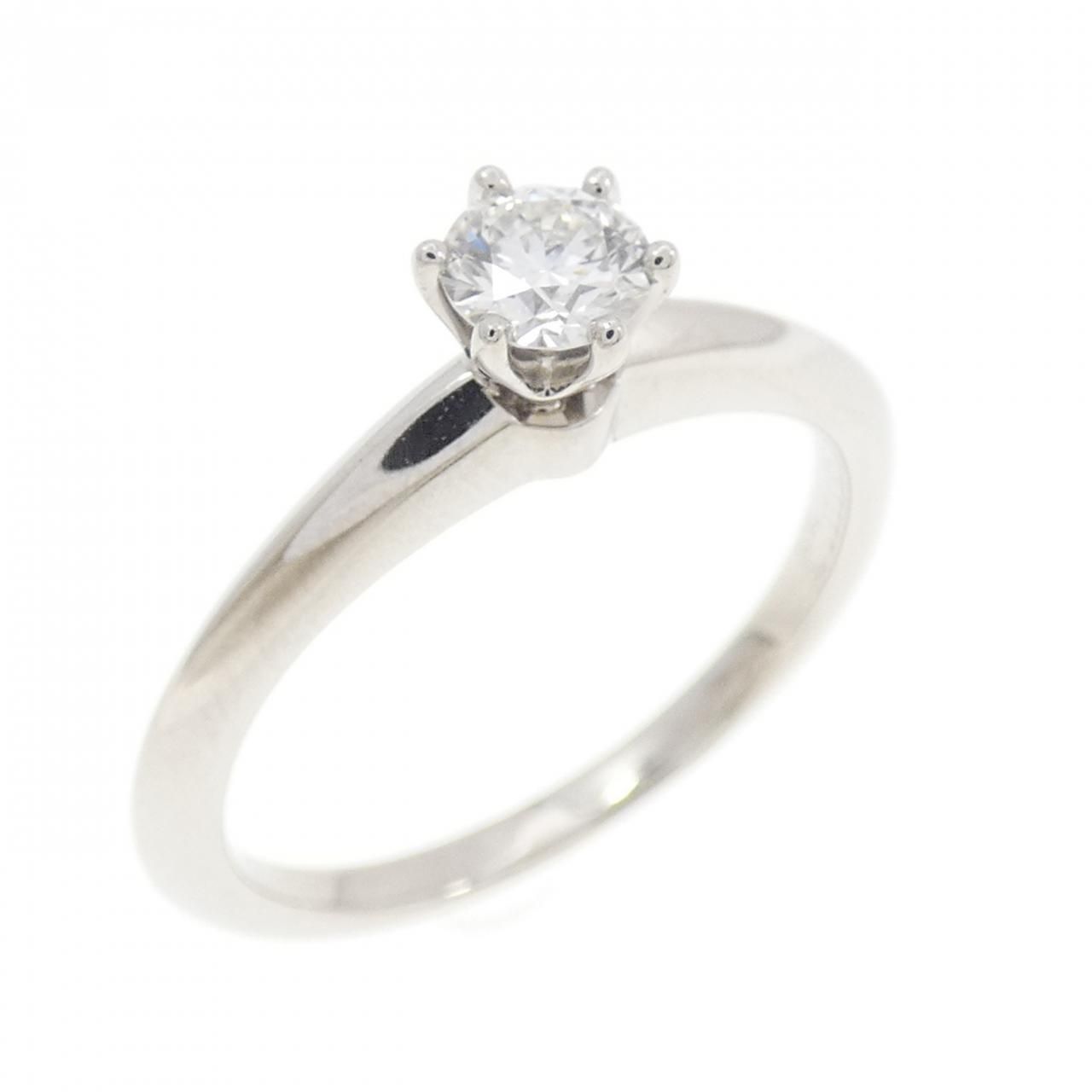 Tiffany & Co Classic Solitaire Ring