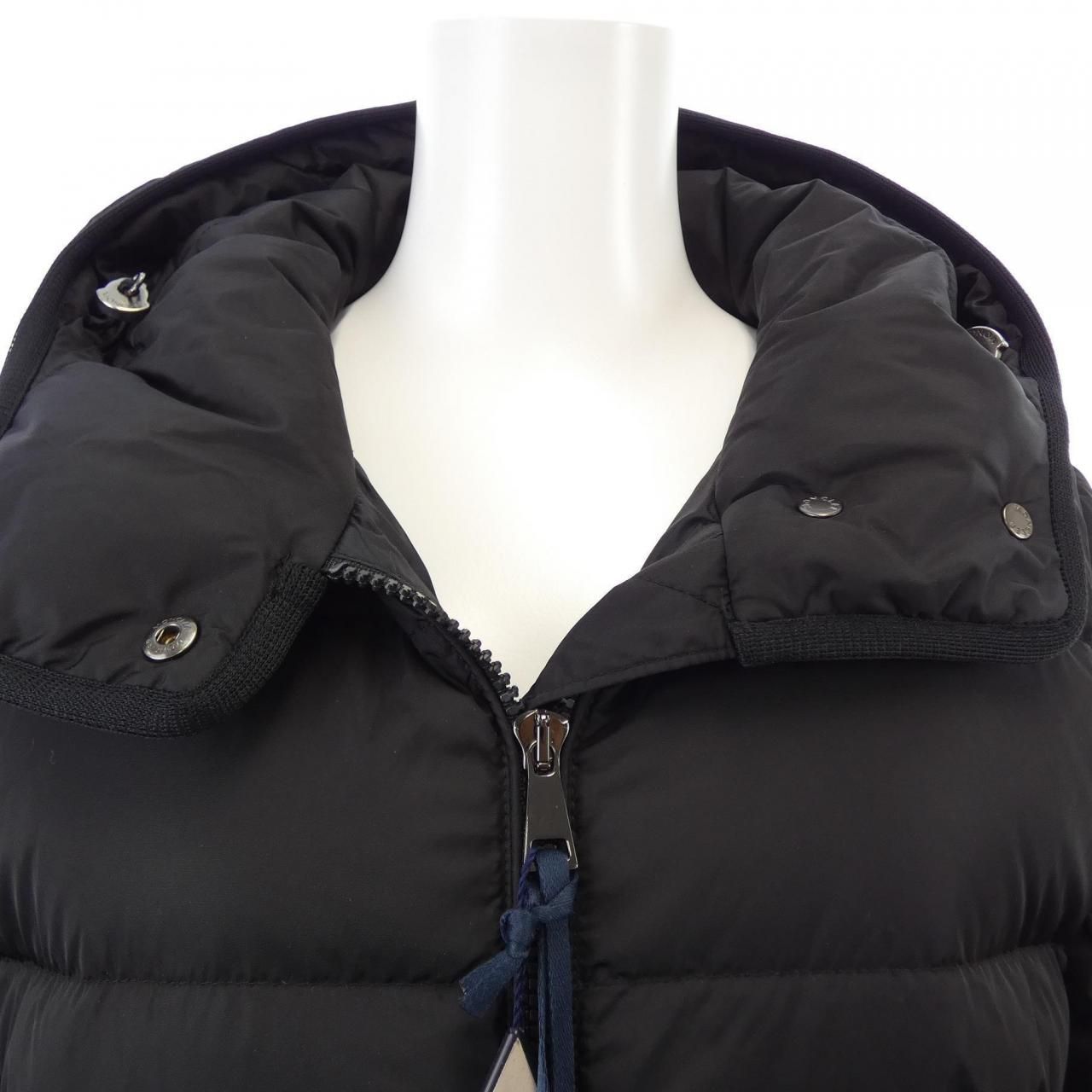 Moncler Betulong Down Coat — view 6