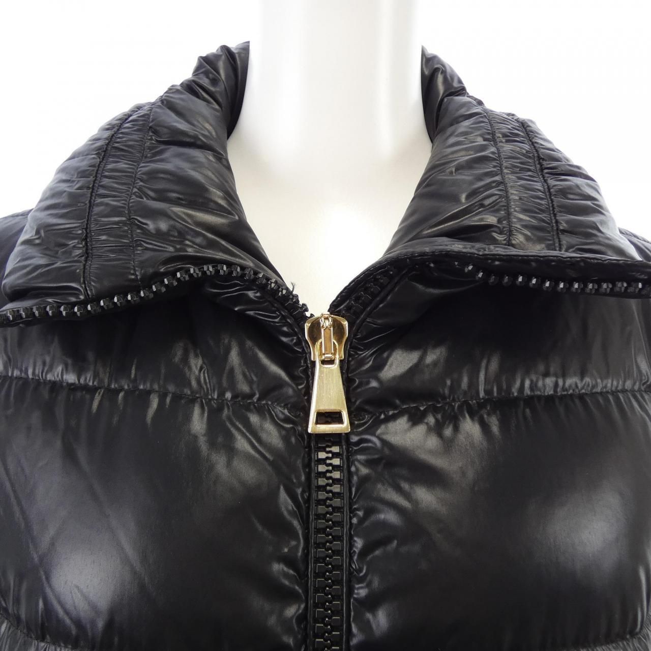 Moncler Daphne Down Jacket — view 6
