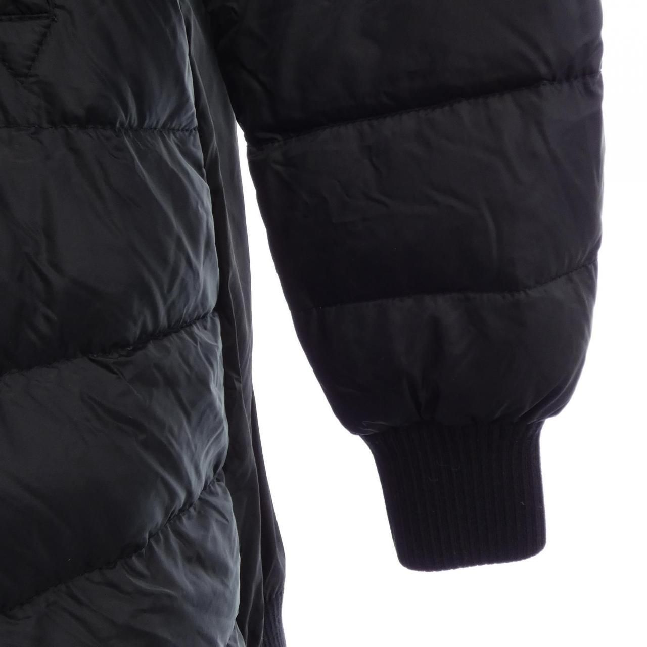 Moncler Chambly Down Coat — view 7