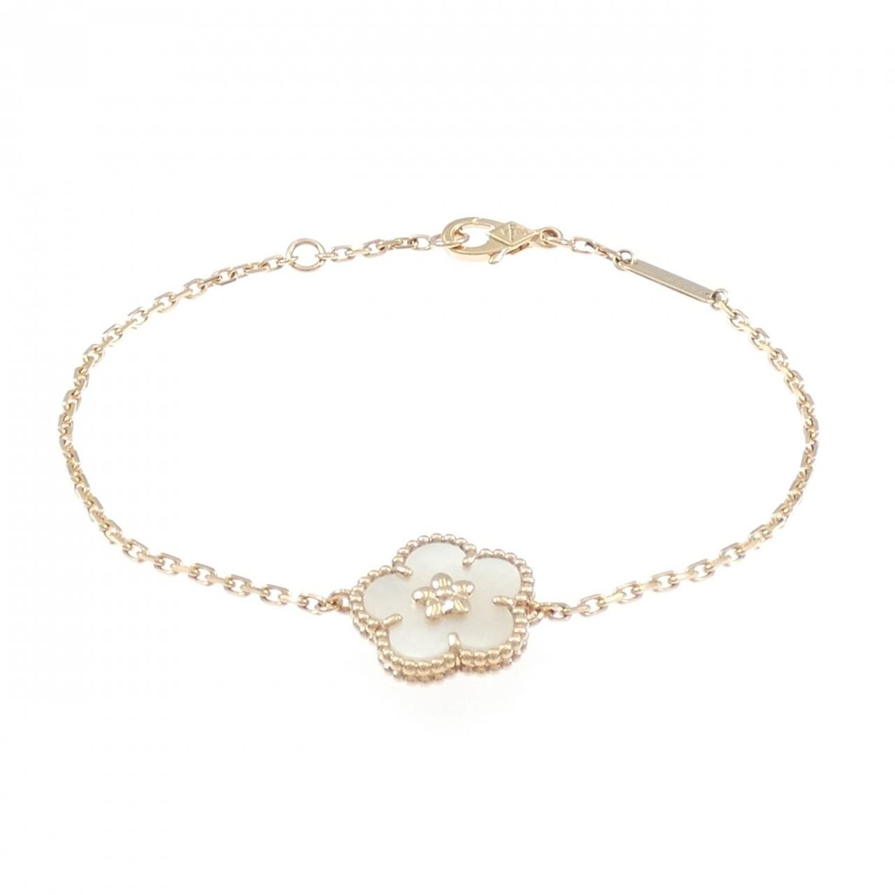 Van Cleef & Arpels Lucky Spring Plum Blossom Bracelet — view 2