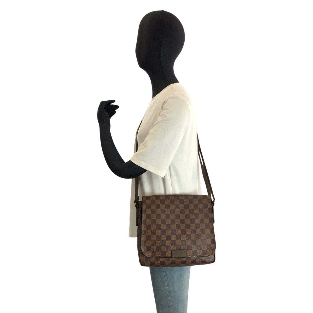 Louis Vuitton Damier District PM Brown Shoulder Bag Pochette — view 7