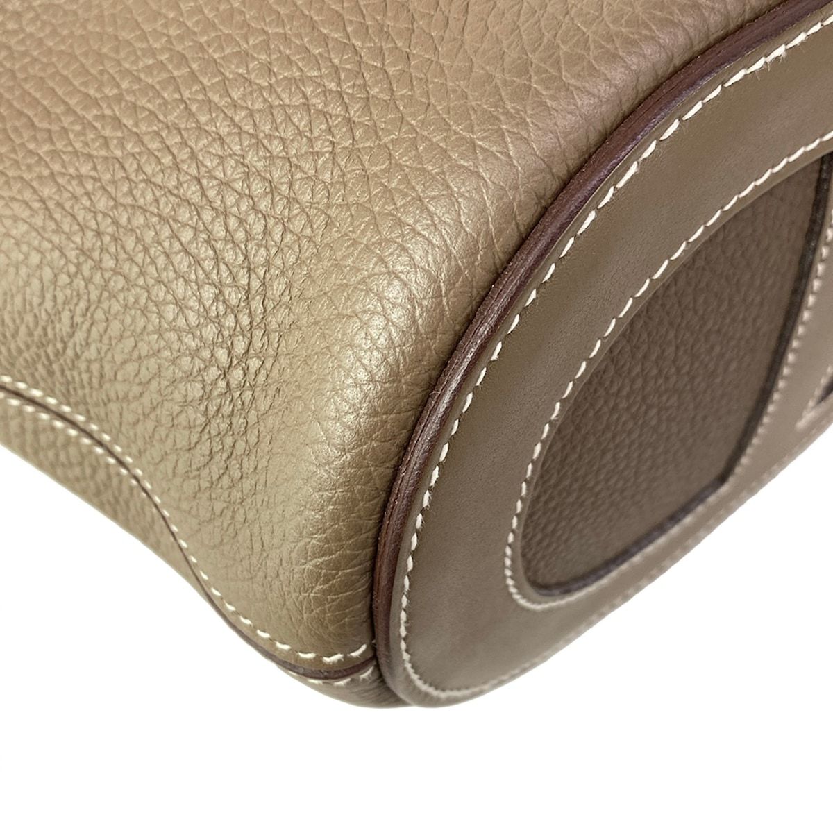 Hermes Handbag in the Loop 18 Etoupe Silver — view 6