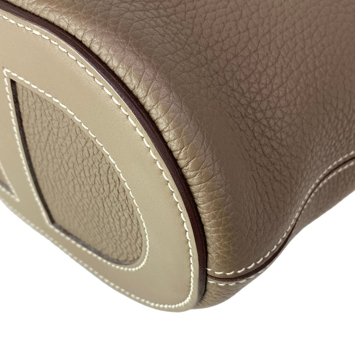 Hermes Handbag in the Loop 18 Etoupe Silver — view 7