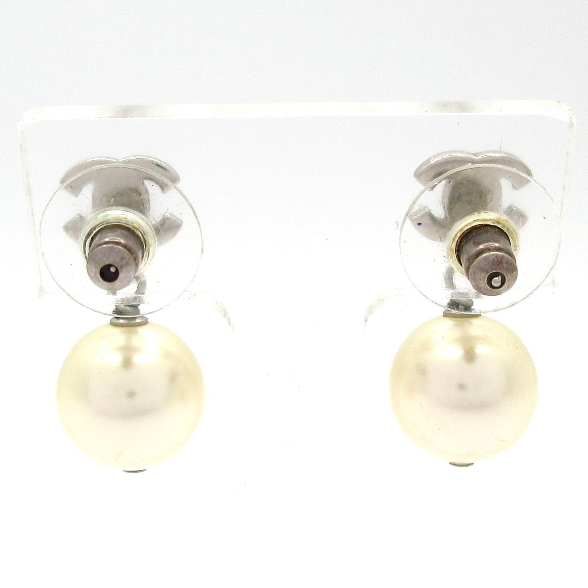 Chanel Earrings Silver White Pearl CC Logo — view 3
