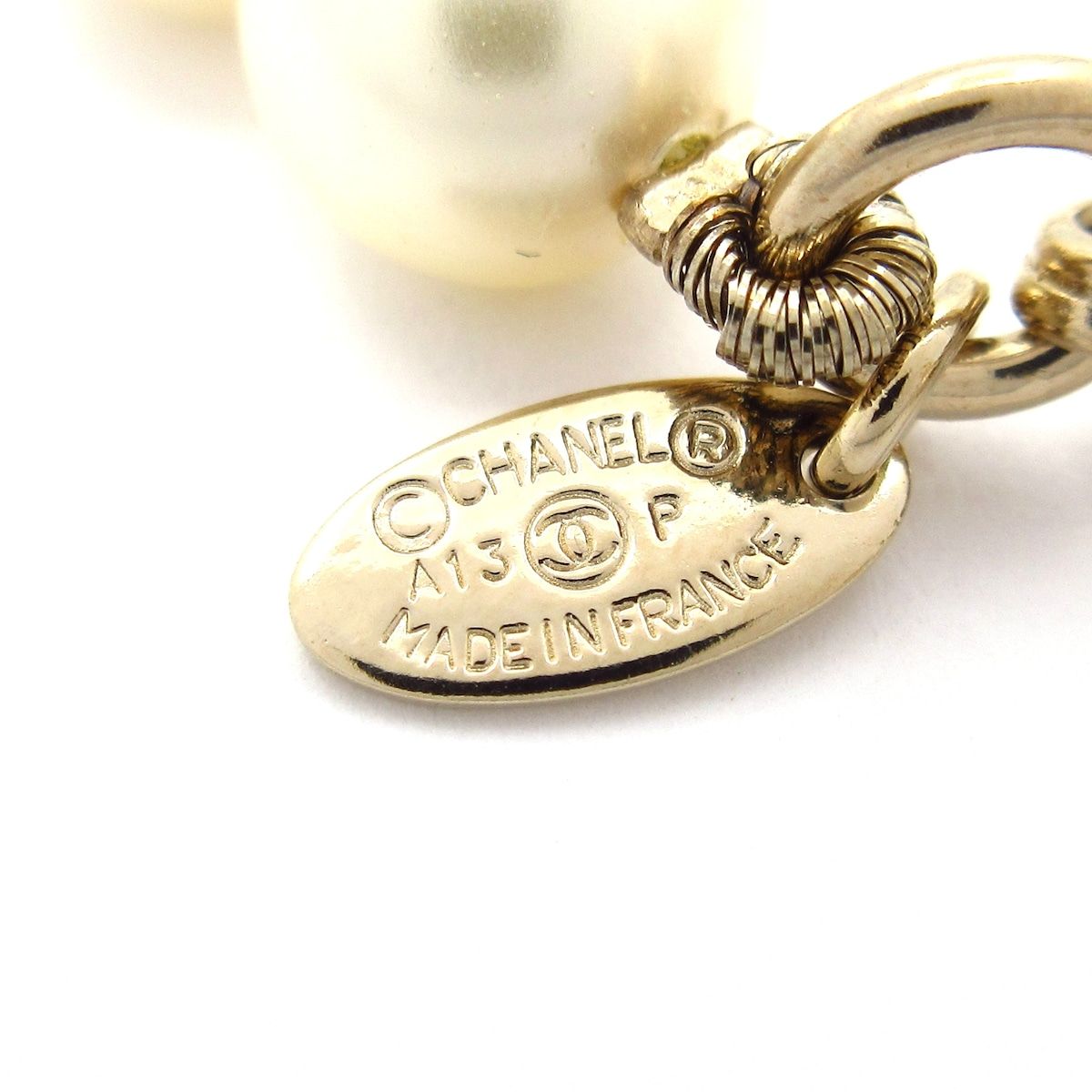 Chanel Bracelet CC Logo Gold Ivory Clear — view 5