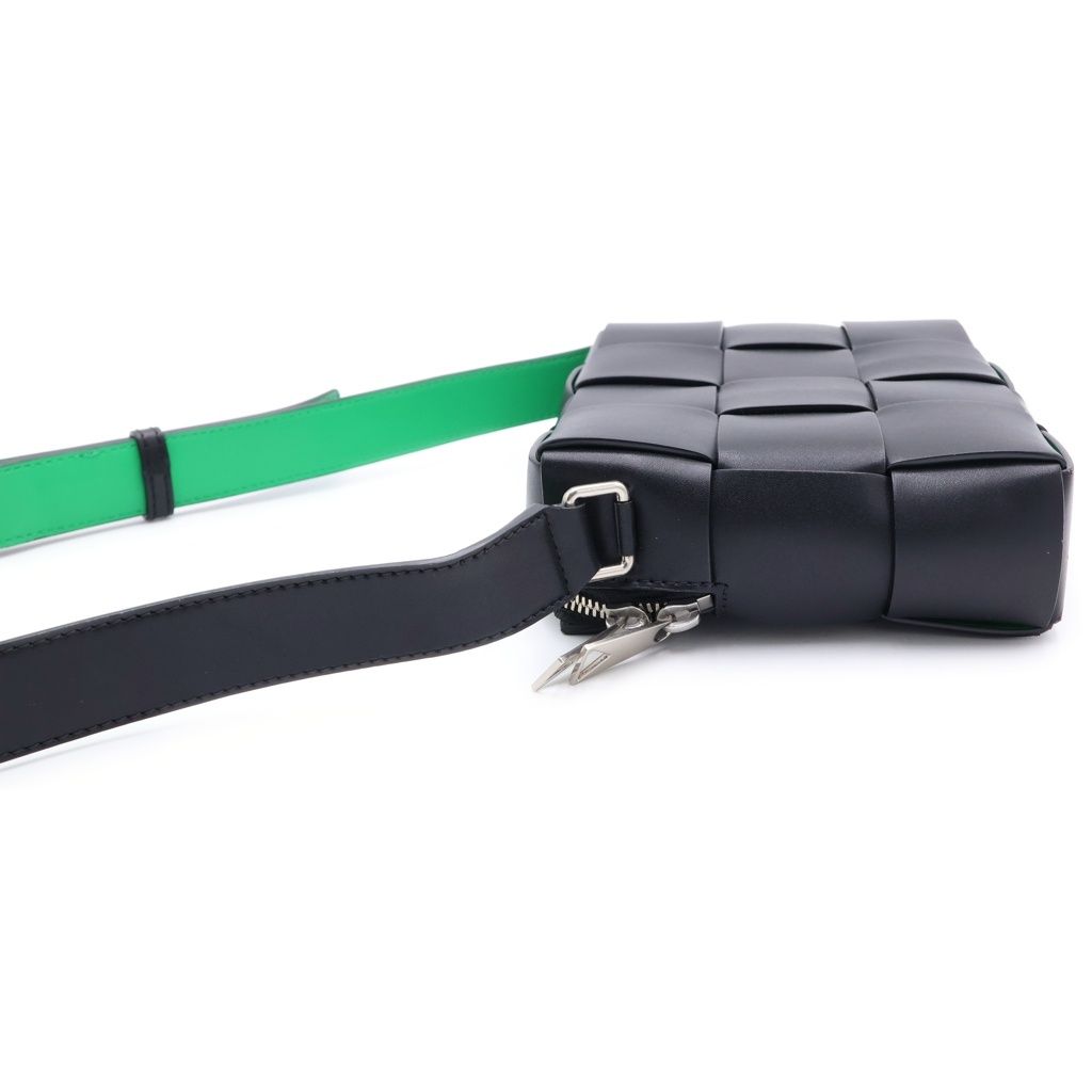 Bottega Veneta Cassette Camera Shoulder Bag Black Green — view 3