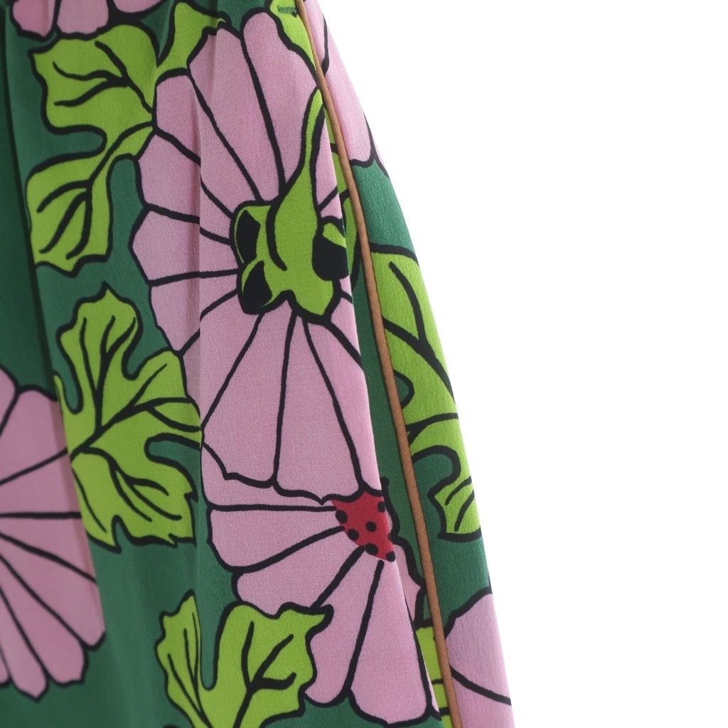 Gucci Ken Scott Floral Silk Short Zagak Flo Lal Total Pattern Shorts Green Pink — view 6