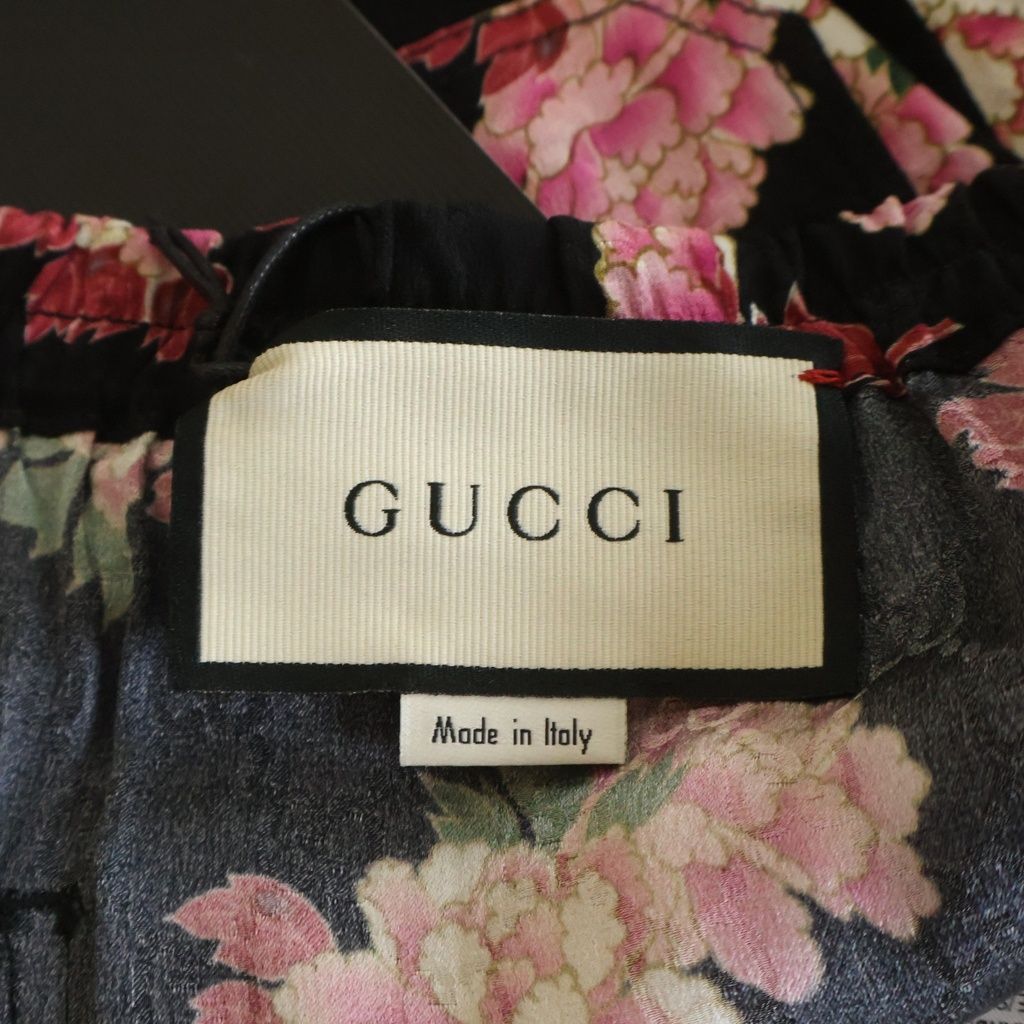 Gucci GG Monogram Silk Short Flower Allover Pattern Shorts Black Pink — view 6