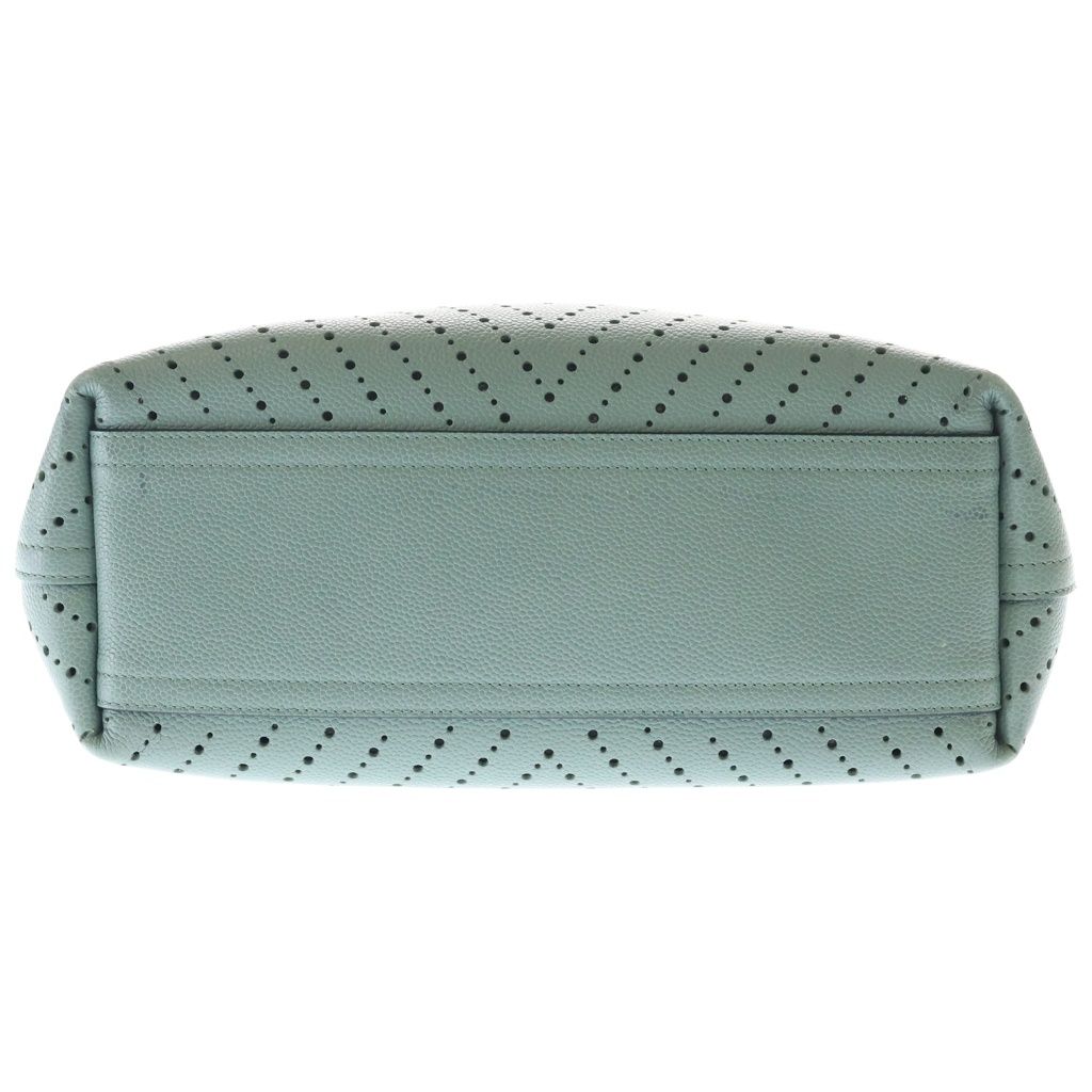 Chanel Stitch Tote Light Green Leather Silver — view 4