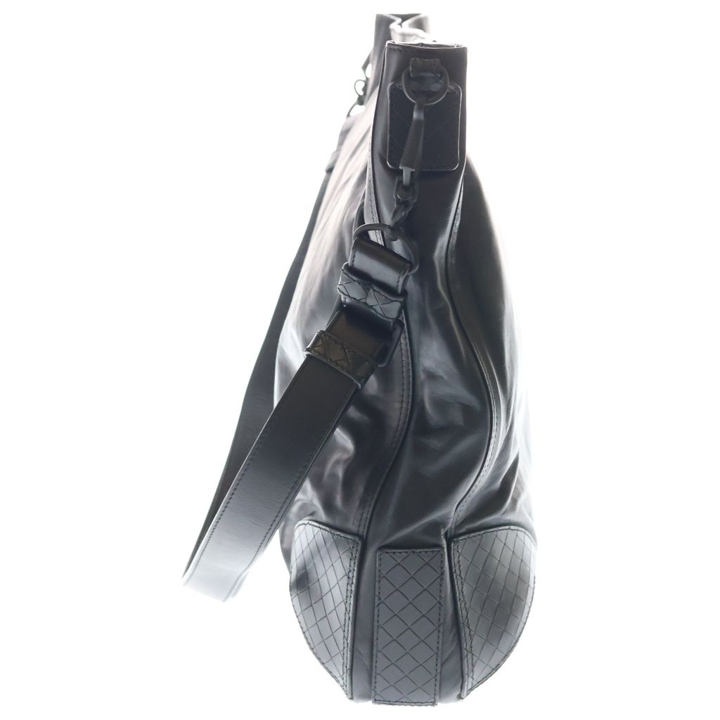 Bottega Veneta Intrecciato Shoulder Back Black Leather — view 3