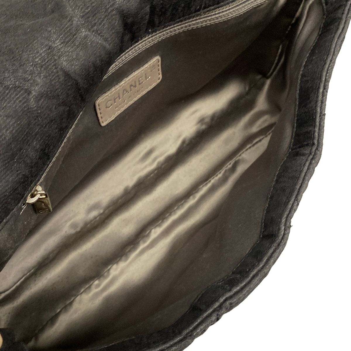 Chanel Shoulder Bag Quilted Black Chain Silver — view 7