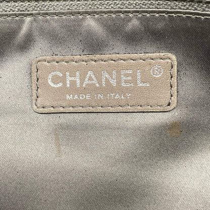 Chanel Shoulder Bag Quilted Black Chain Silver — view 9
