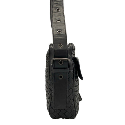 Bottega Veneta Shoulder Bag Intrecciato Black Leather — view 2