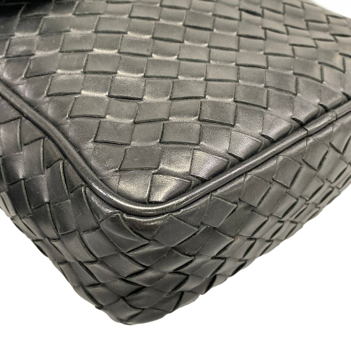 Bottega Veneta Shoulder Bag Intrecciato Black Leather — view 6