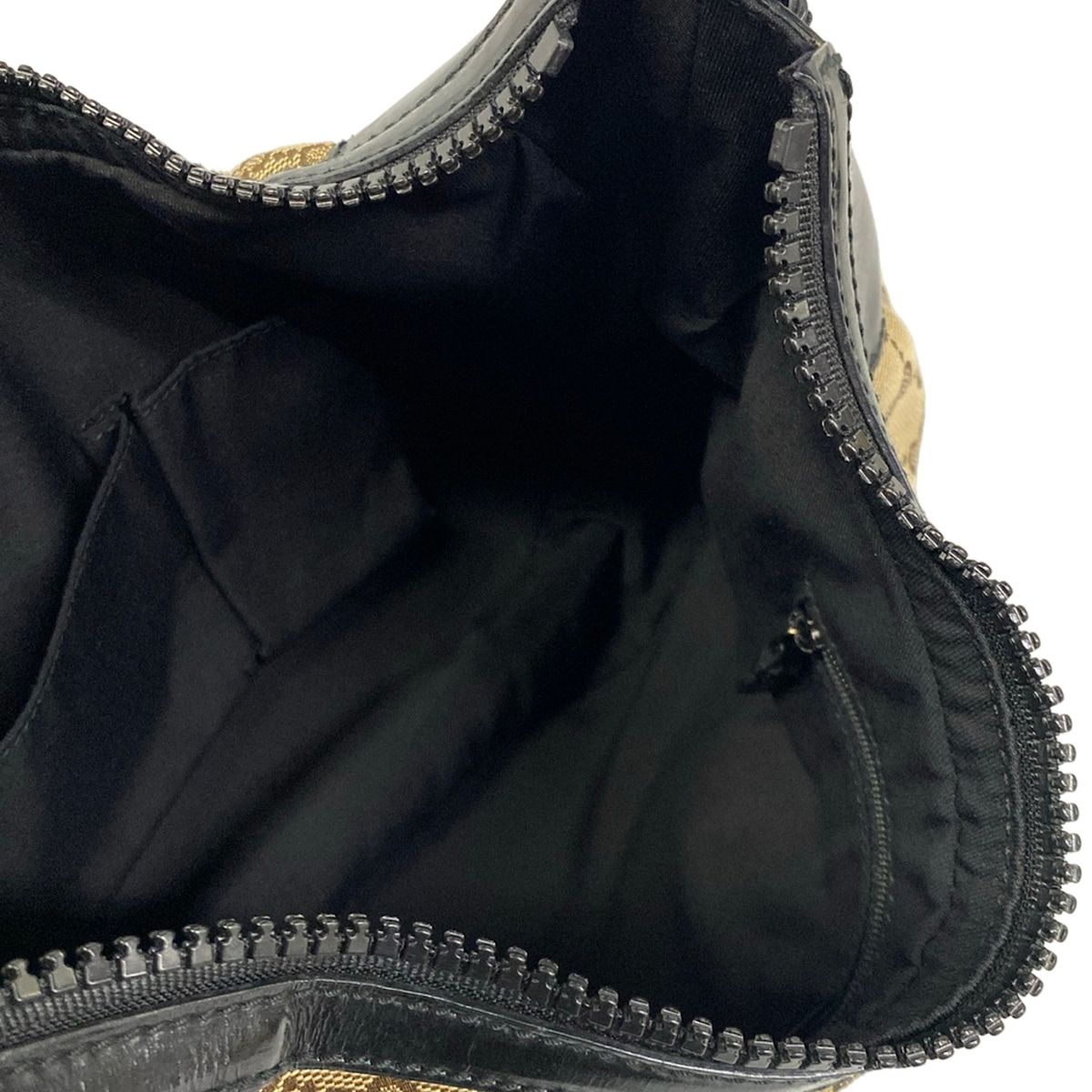 Gucci Shoulder Bag GG Pattern Black Beige Brown Leather — view 7