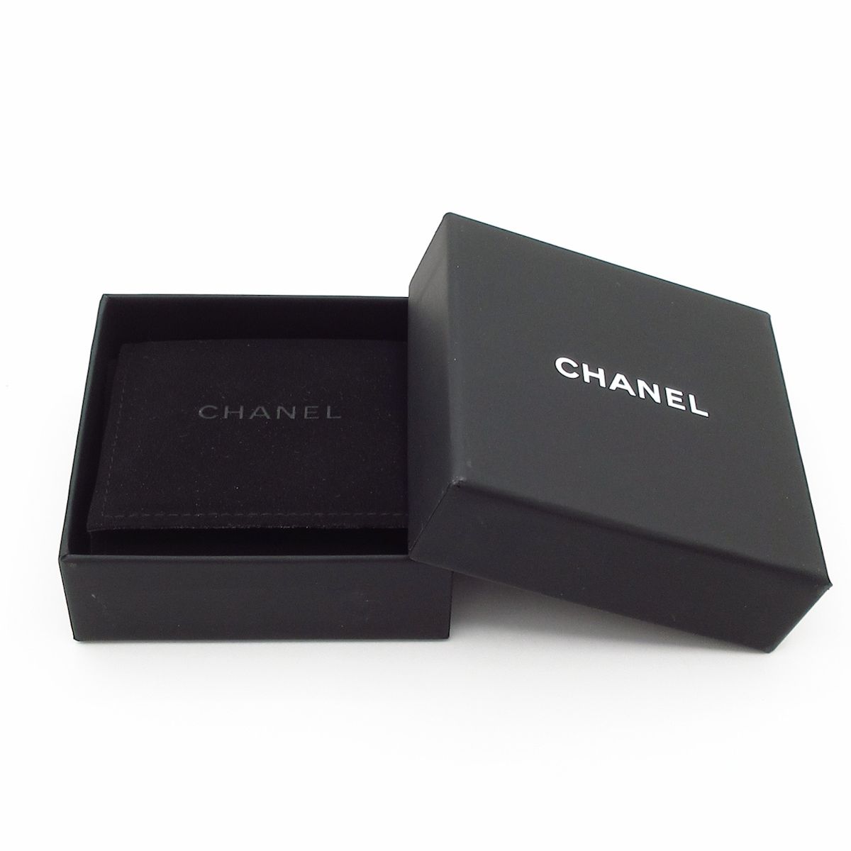 Chanel Earrings Leather Gold Black Ivory — view 7