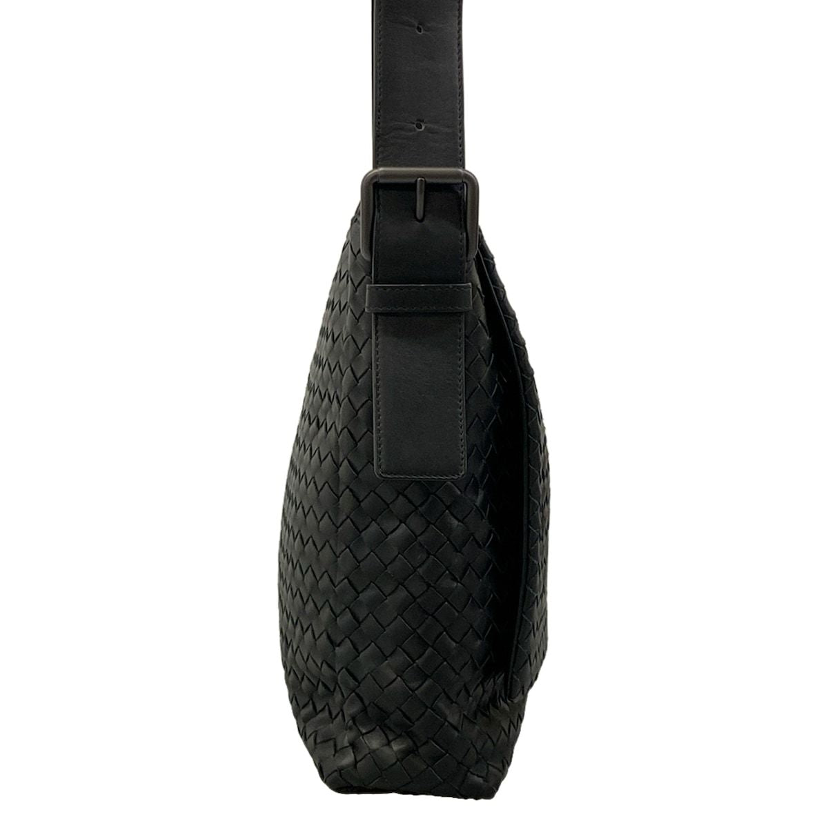 Bottega Veneta Shoulder Bag Intrecciato Black Leather — view 2