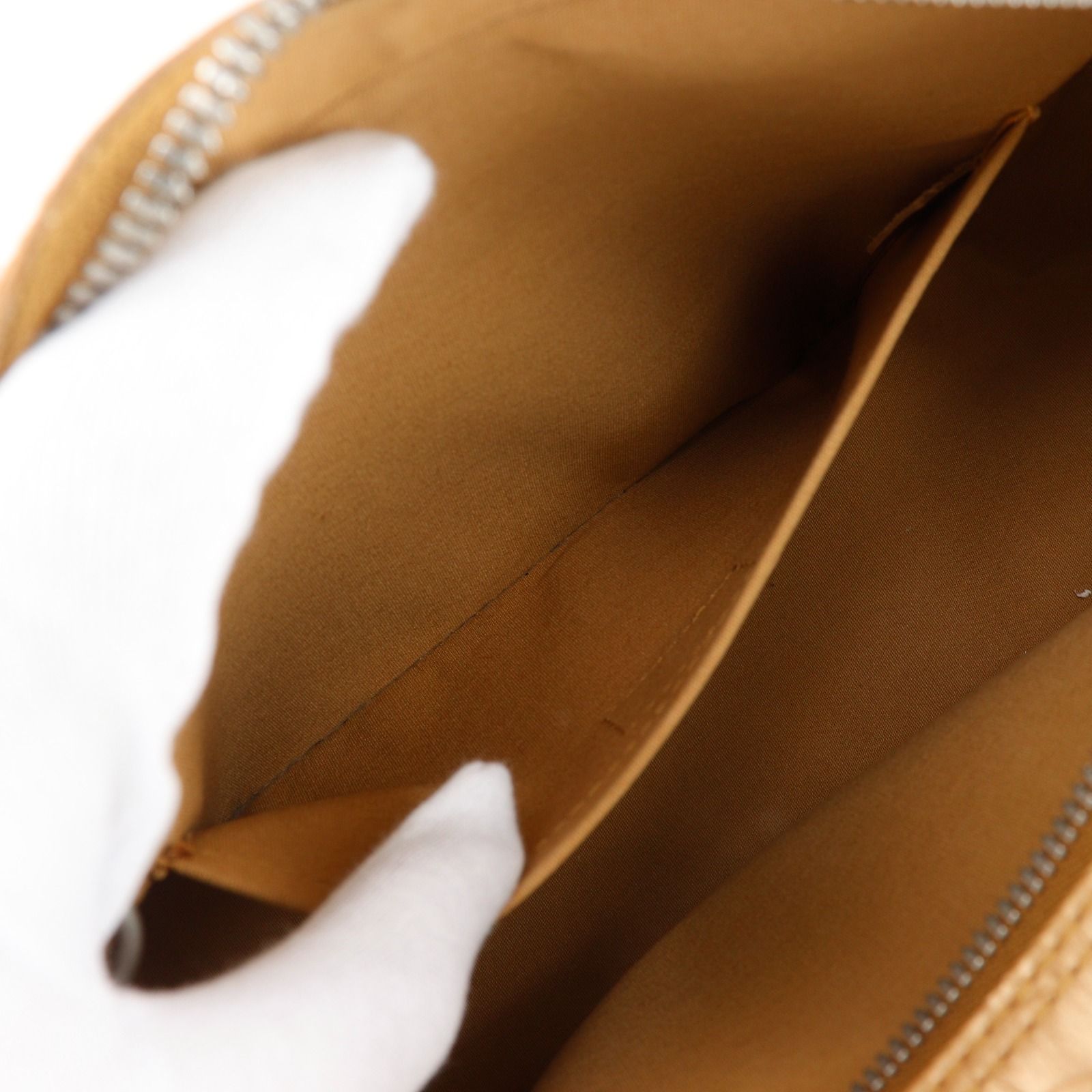 Louis Vuitton Shelton Monogram Matte Ambre Gold Handbag — view 7
