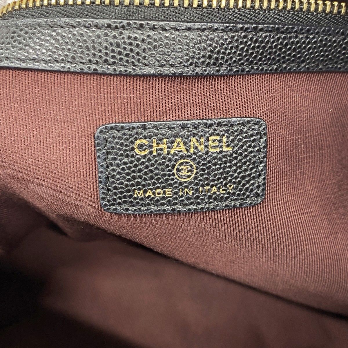 Chanel Clutch Quilted Caviar Leather Black Champagne Gold — view 5