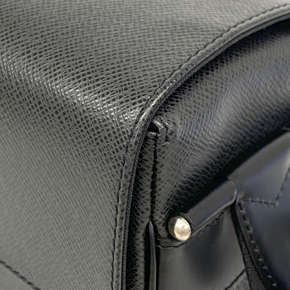 Louis Vuitton Shoulder Bag Taiga Yaranga Ardoise — view 7