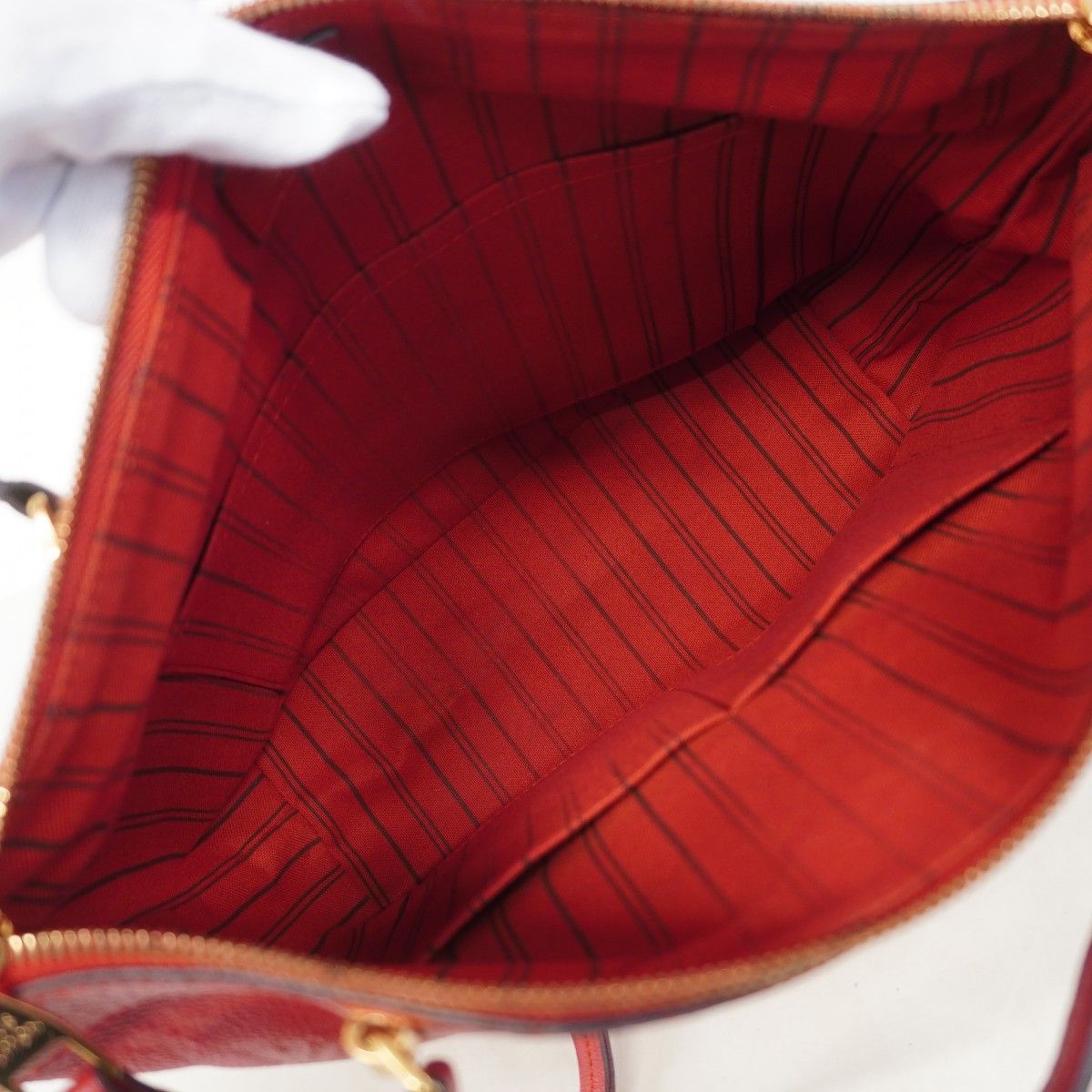 Louis Vuitton Handbag Monogram Empreinte Bastille PM Cerise — view 4