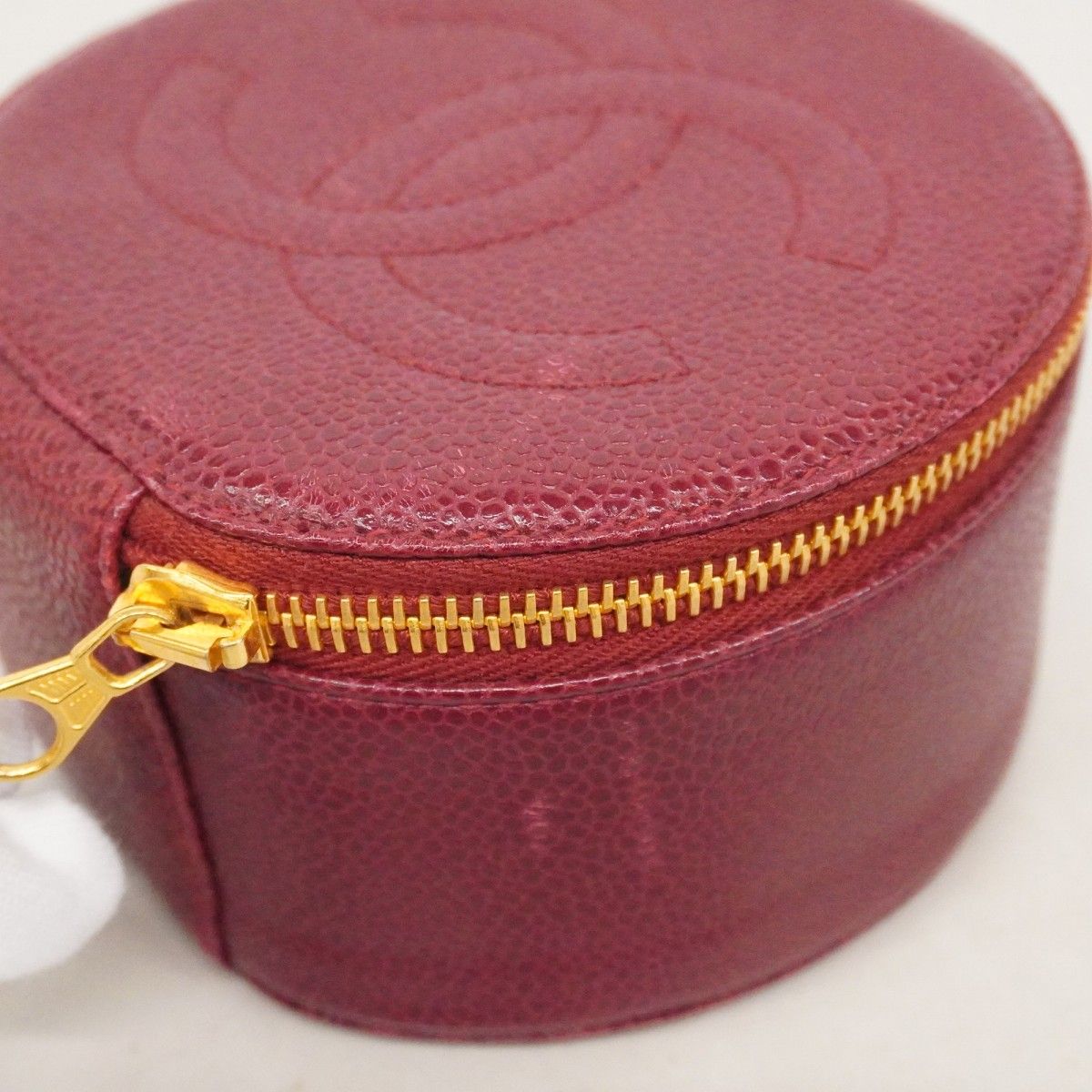 Chanel Pouch Caviar Leather Bordeaux Gold — view 8