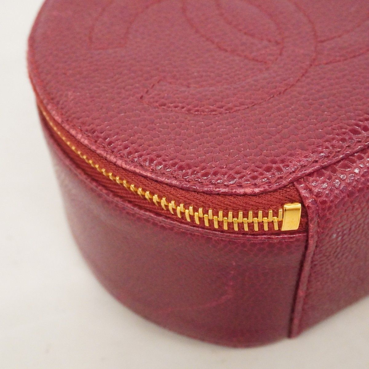 Chanel Pouch Caviar Leather Bordeaux Gold — view 7