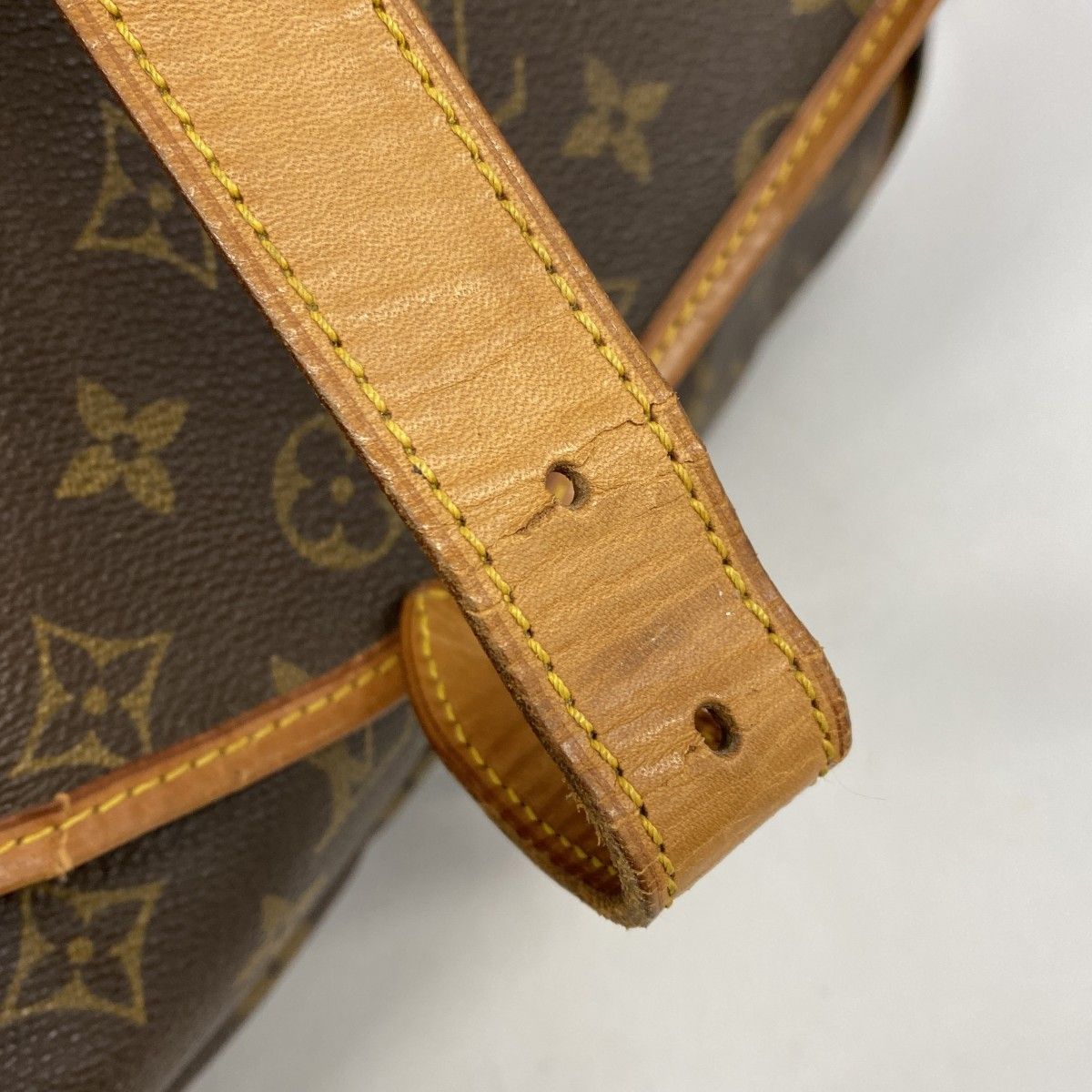 Louis Vuitton Shoulder Bag Monogram Saumur 35 Brown — view 7