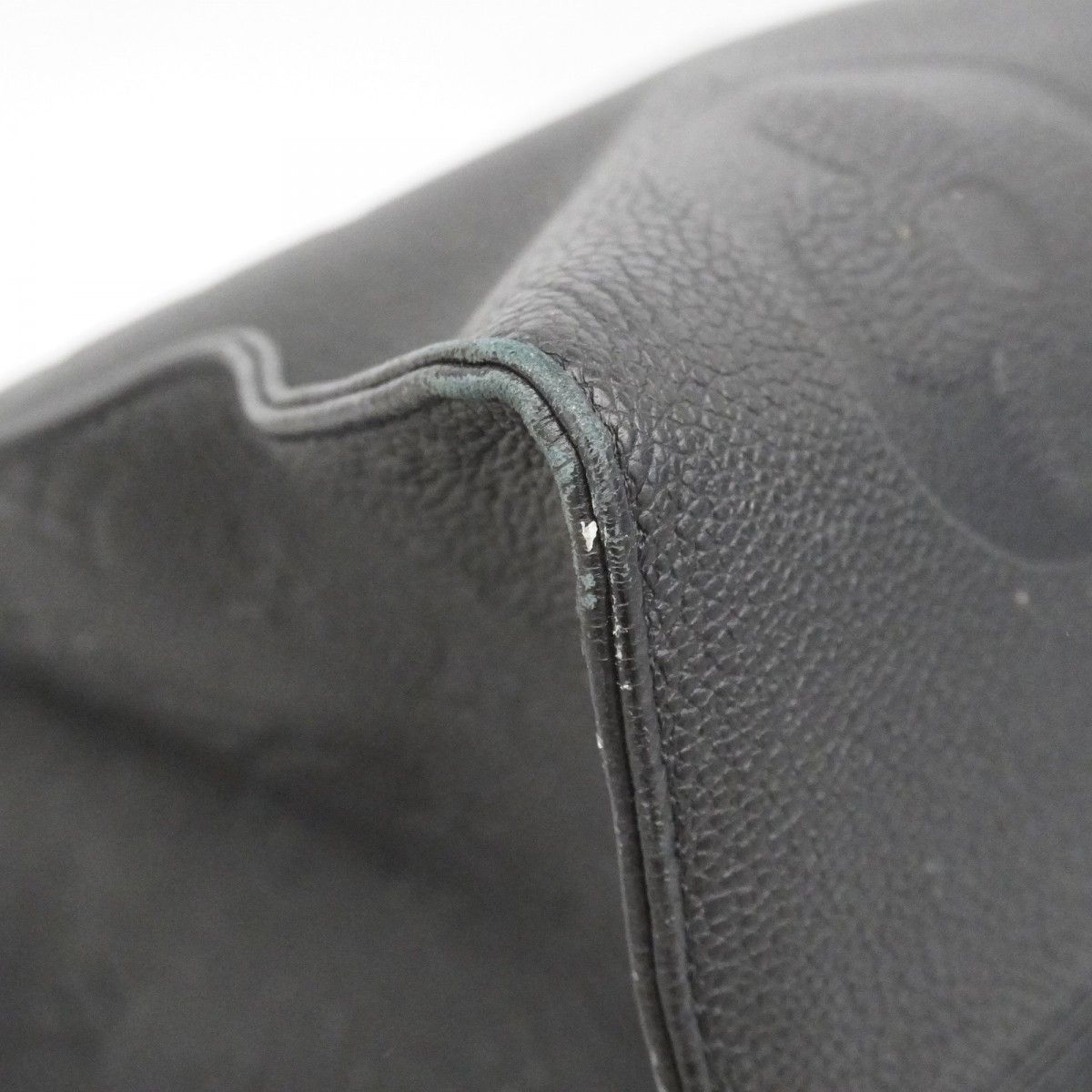 Louis Vuitton Tote Monogram Empreinte On The Go GM Noir 2-Way — view 7