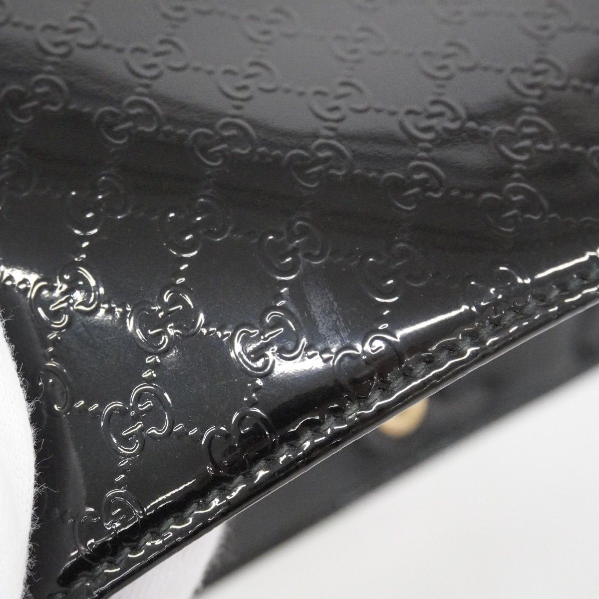 Gucci Shoulder Wallet Micro Guccissima Enamel Black Gold — view 9