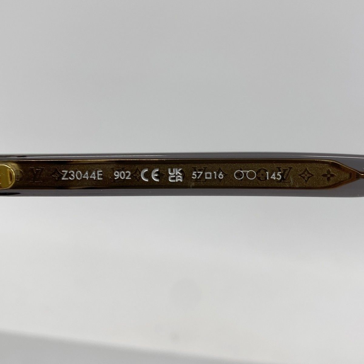 Louis Vuitton Sunglasses LV Aura Square Anthracite Eyewear — view 3