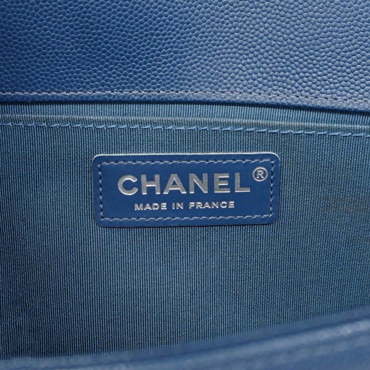 Chanel Shoulder Bag Boy Caviar Leather Navy Silver — view 5