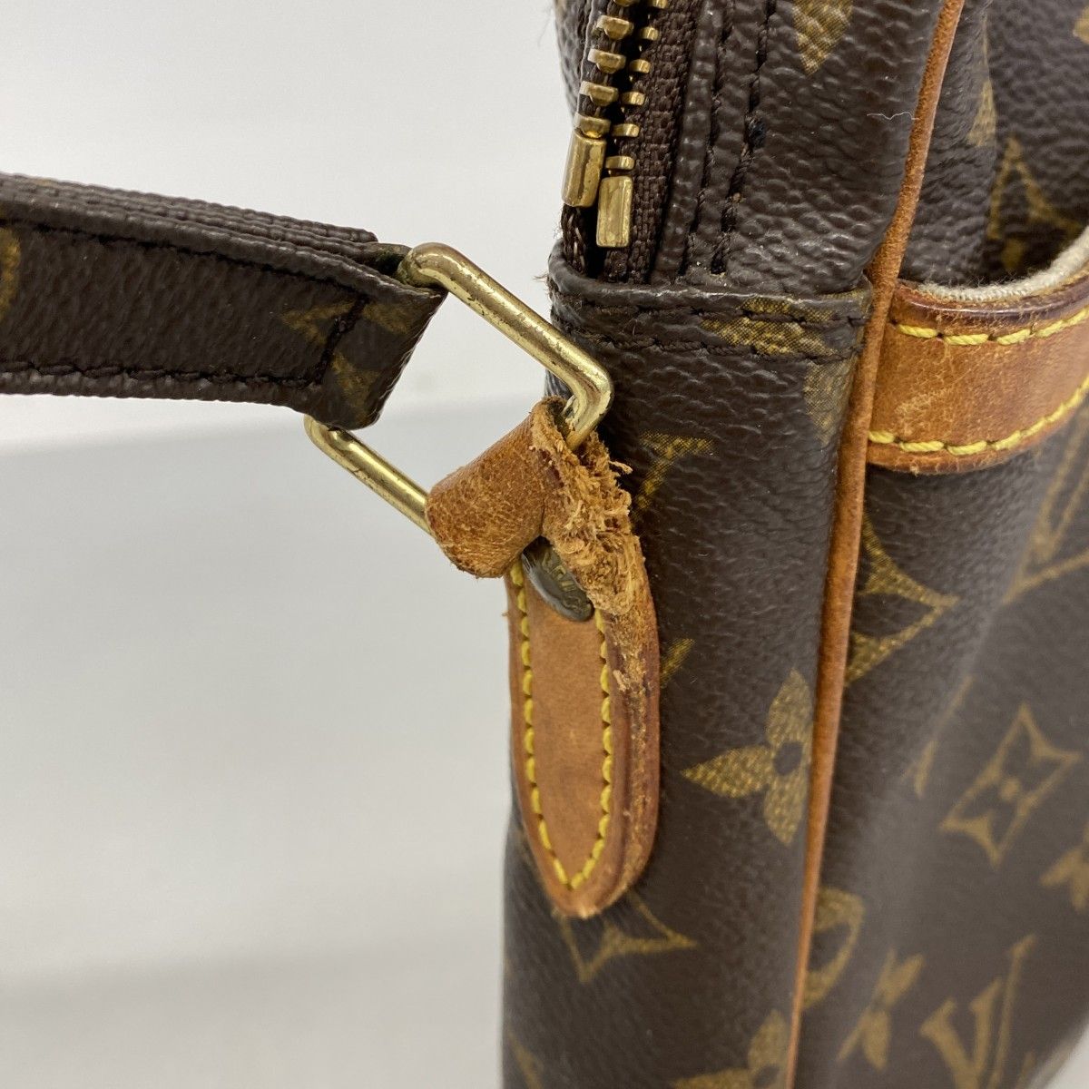 Louis Vuitton Shoulder Bag Monogram Danube Brown — view 7