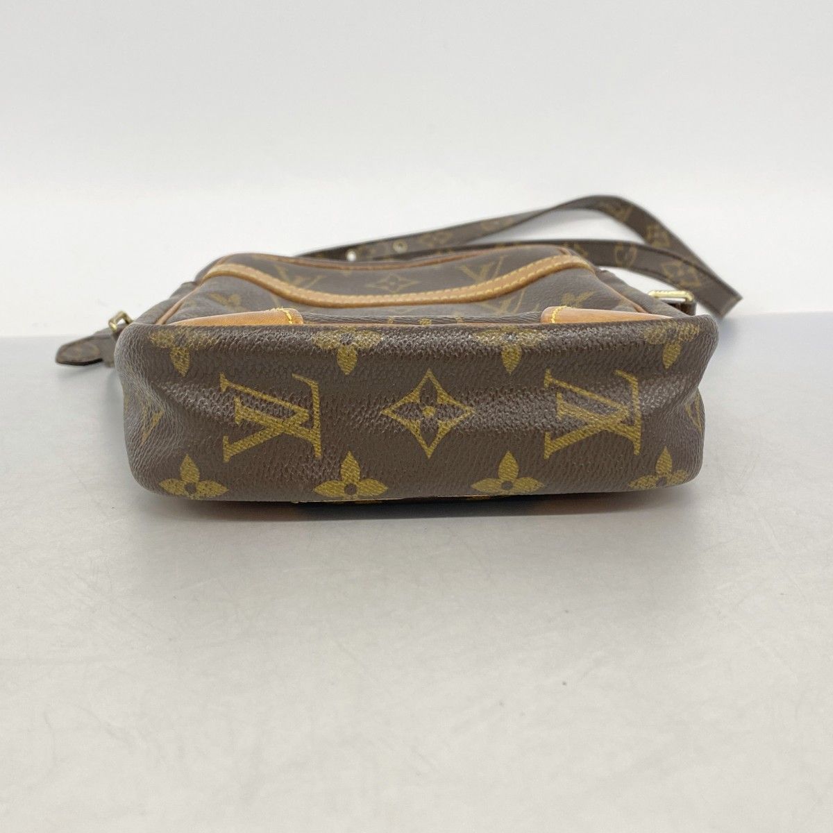 Louis Vuitton Shoulder Bag Monogram Danube Brown — view 3
