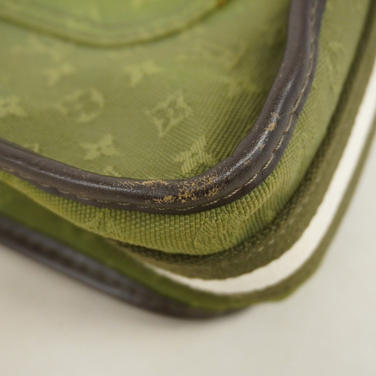 Louis Vuitton Shoulder Bag Monogram Mini Besace Marie Kate Khaki — view 6