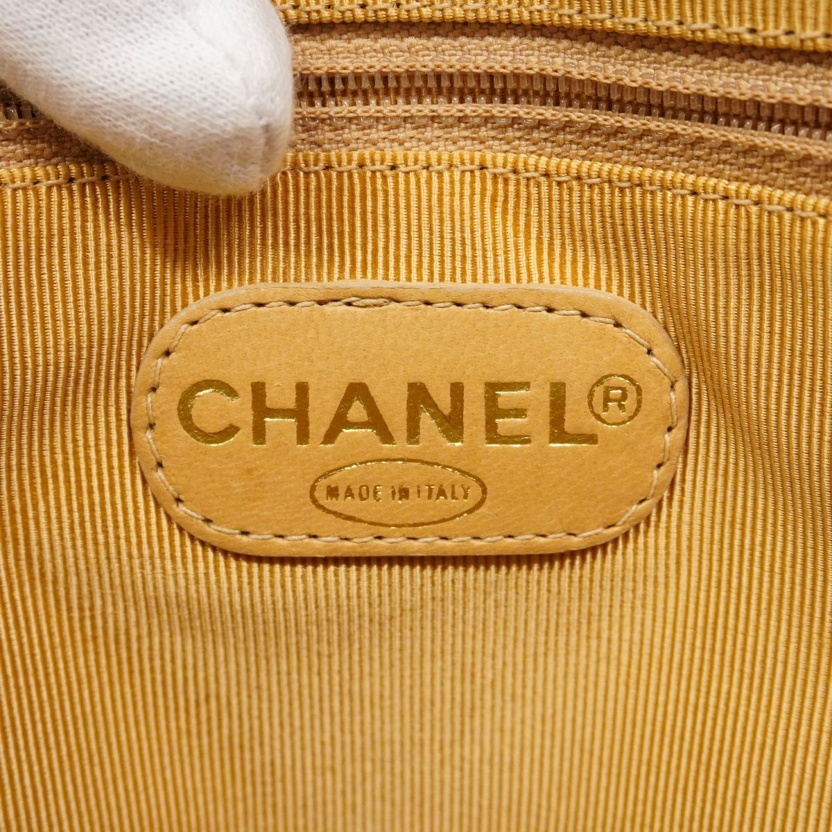 Chanel Shoulder Bag Triple Coco Caviar Leather Beige Gold — view 5