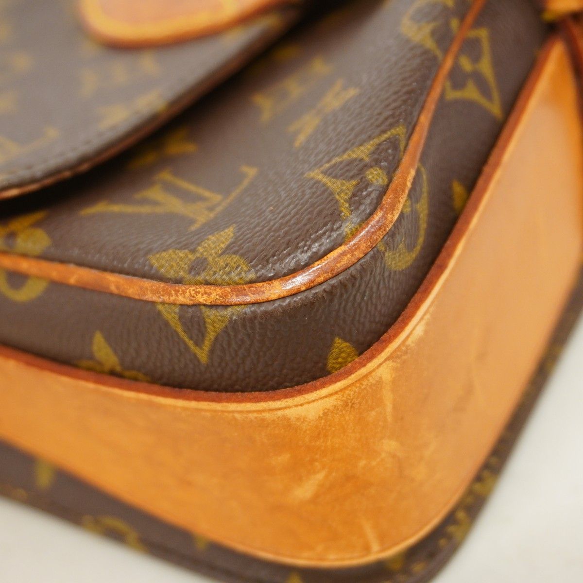 Louis Vuitton Shoulder Bag Monogram Cartouchiere MM Brown — view 6