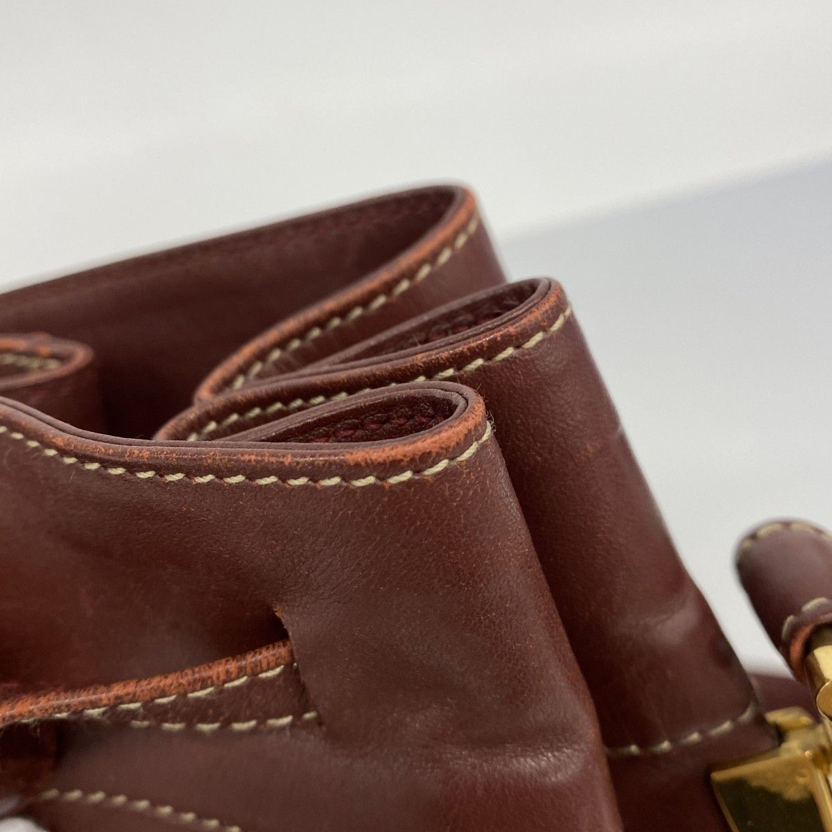 Cartier Shoulder Bag Must Leather Bordeaux Gold — view 7