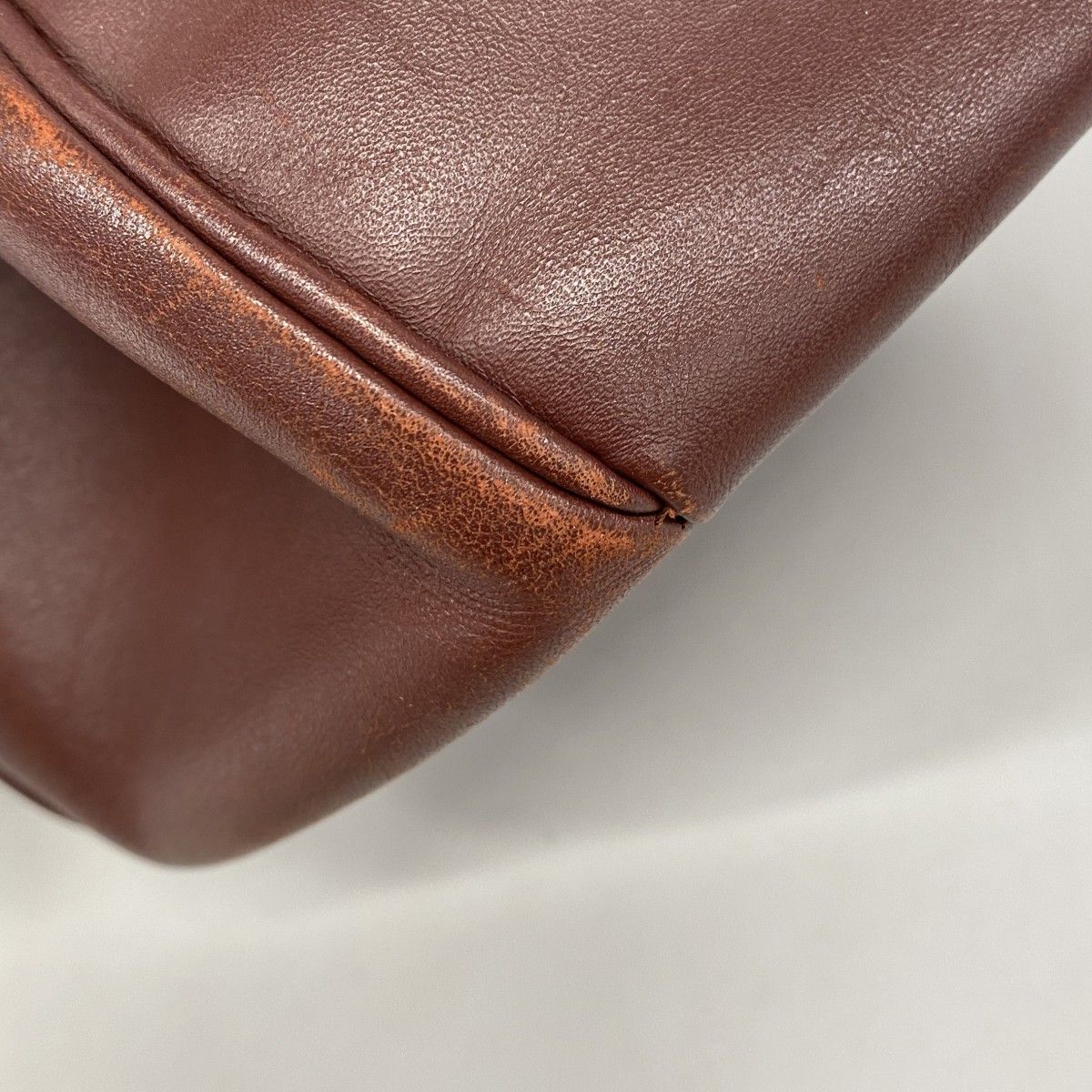 Cartier Shoulder Bag Must Leather Bordeaux Gold — view 6