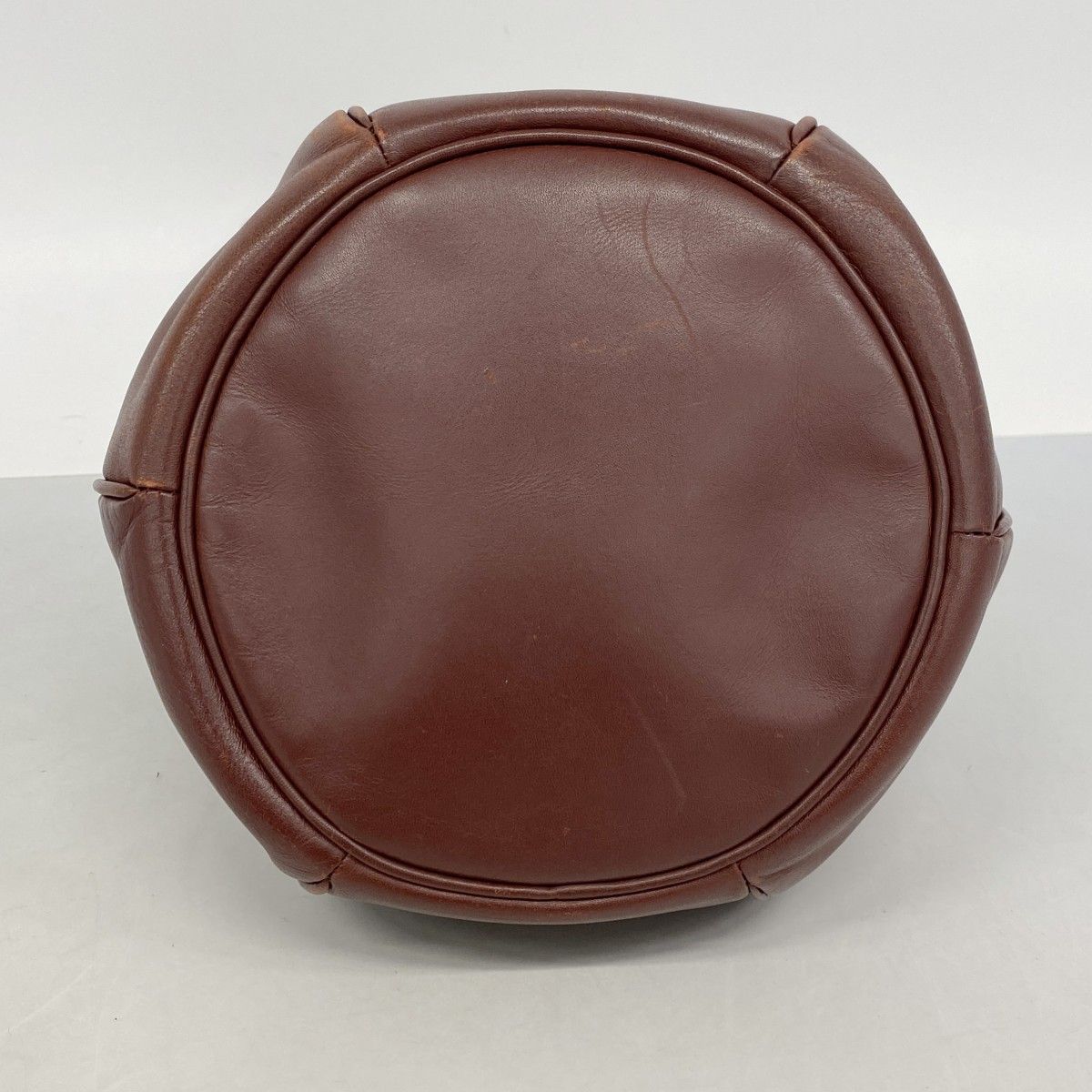 Cartier Shoulder Bag Must Leather Bordeaux Gold — view 3