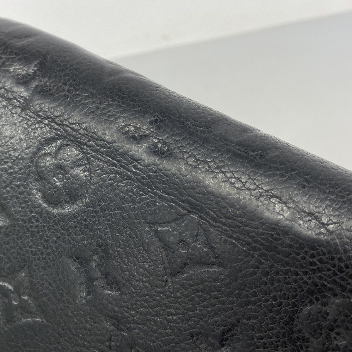 Louis Vuitton Wallet Monogram Empreinte Zippy Noir — view 9