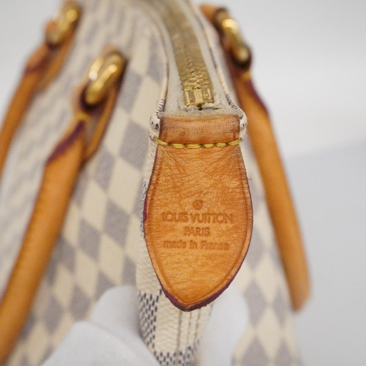 Louis Vuitton Handbag Damier Azur Saleya MM White — view 5